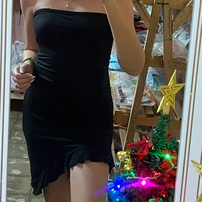 Vestido corto negro