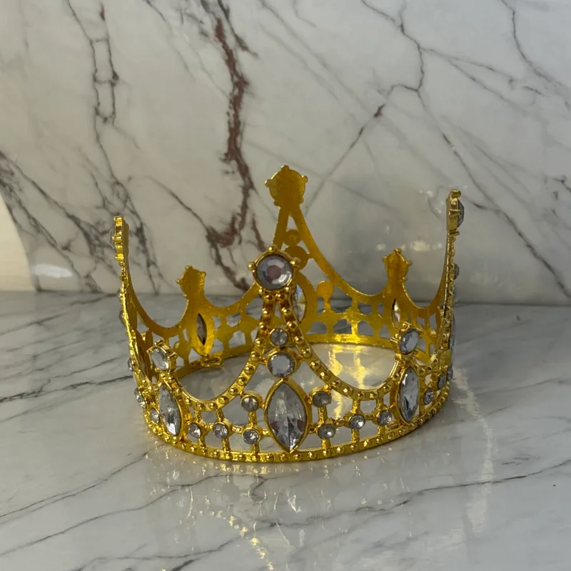 Corona dorada (grande)