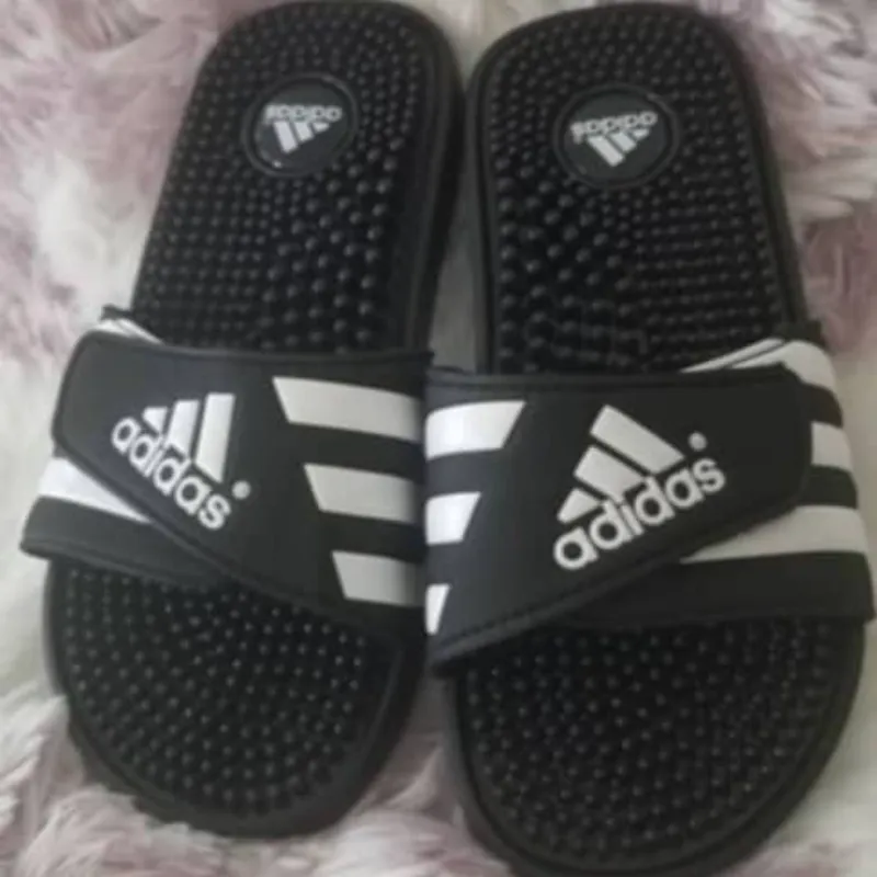 Chancletas Adidas