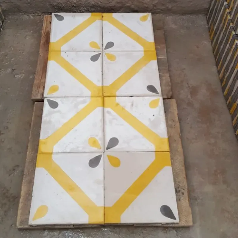 Colonial Fondo Blanco