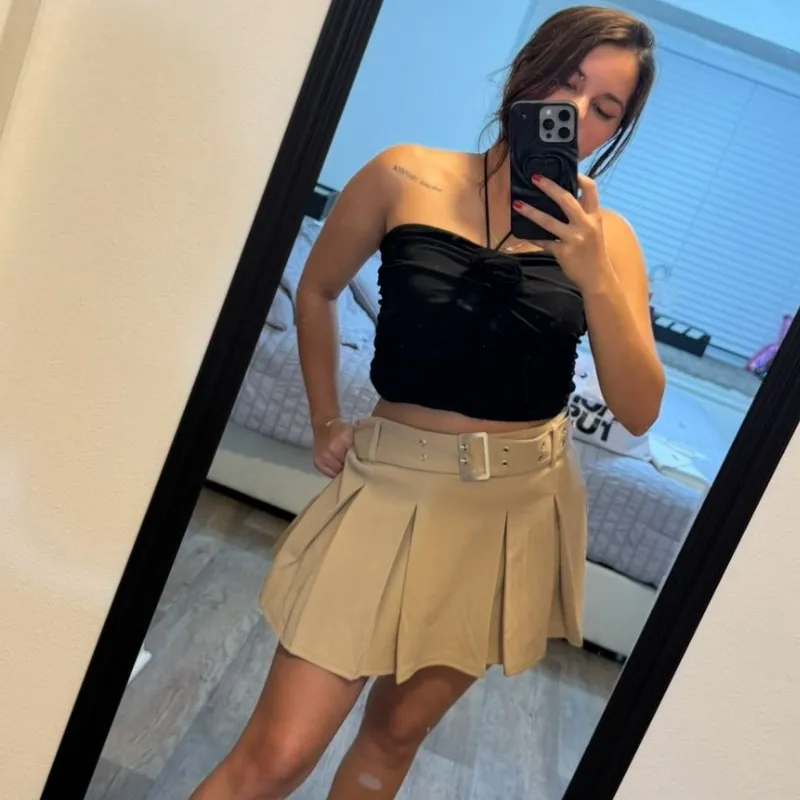 Falda plisada