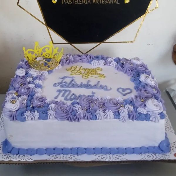 Cake malva con corona
