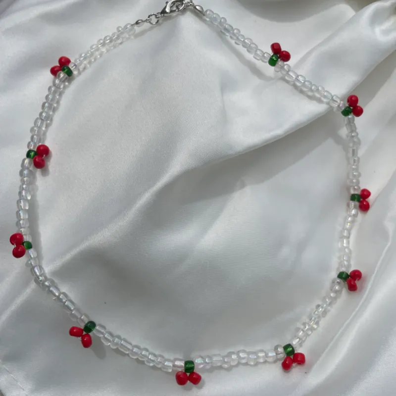 Collar de cerezas 