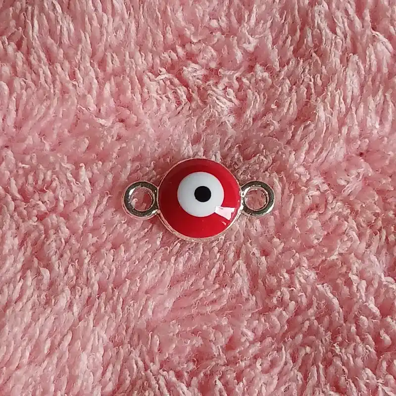 Dije Conector ojo turco rojo de metal y acrílico