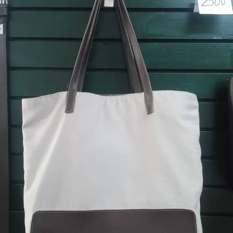 Bolsa de mujer (Librería)