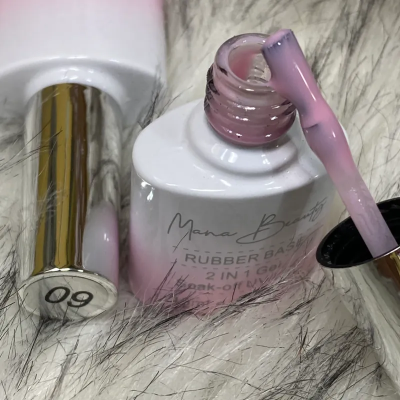 Base Rubber 2 en 1 Mana Beauty #09