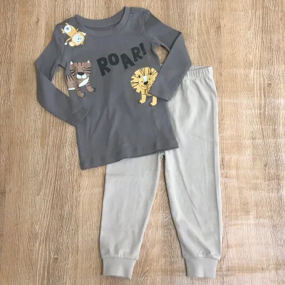 Pijama “Roar” color marrón