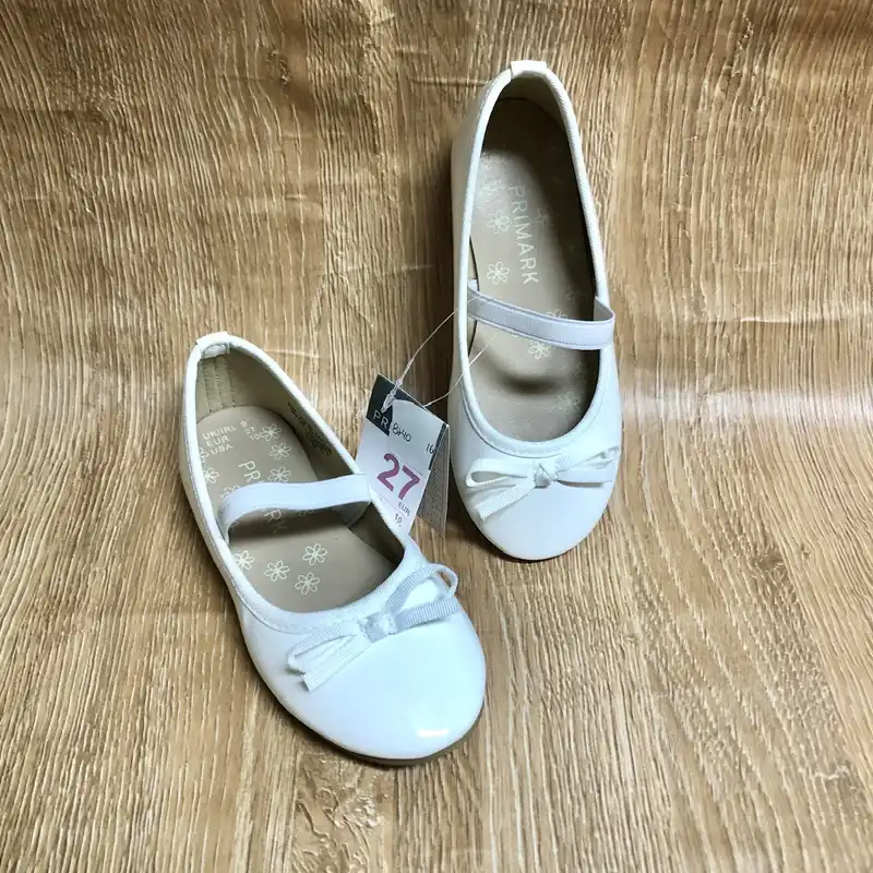 Ballerinas color blanco con lazo