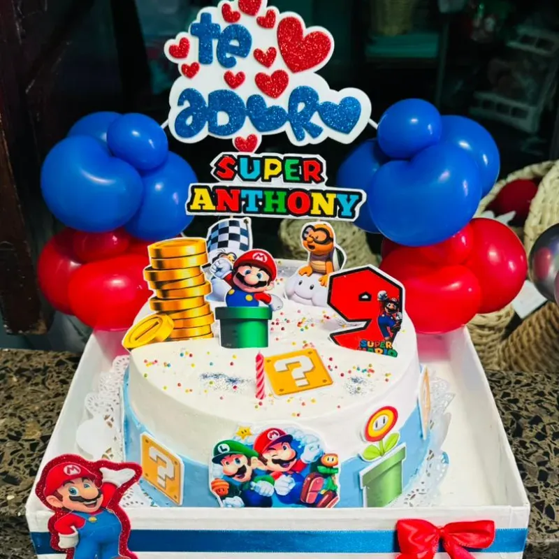 Bandeja decorada con pastel