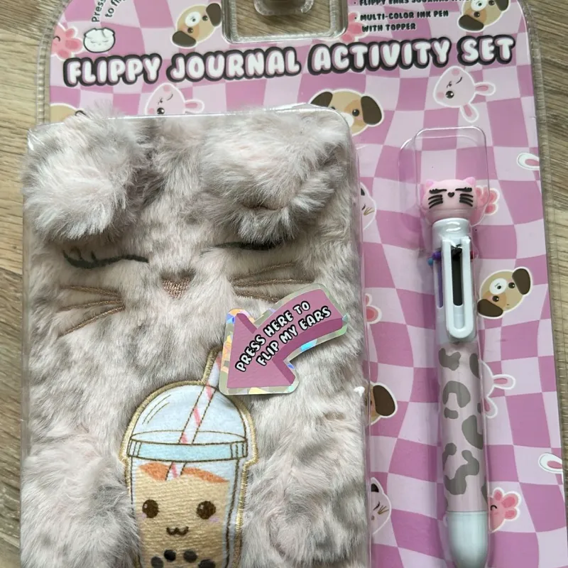 Agenda con bolígrafo