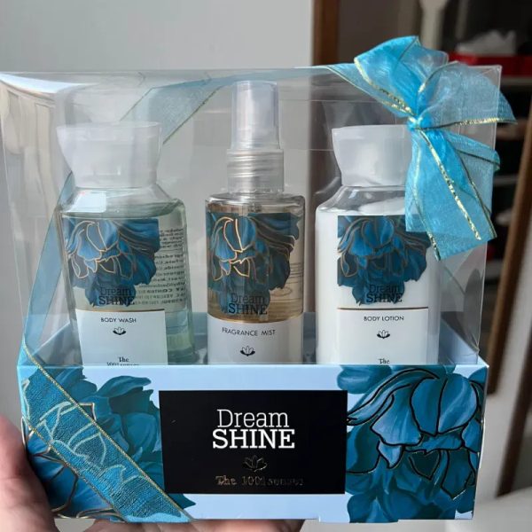 Set de Perfume + Crema + Gel de baño