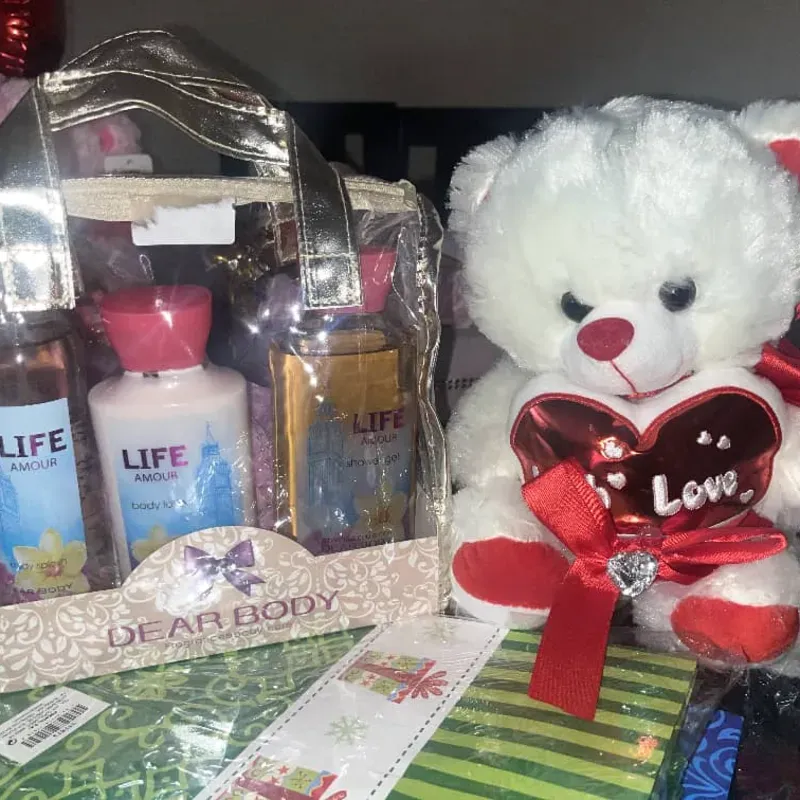 Set de perfumes con Peluche para mujeres