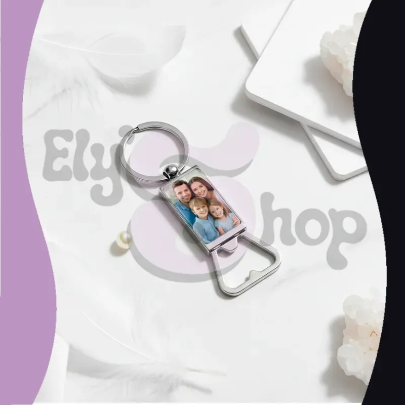 Llavero de metal con abridor