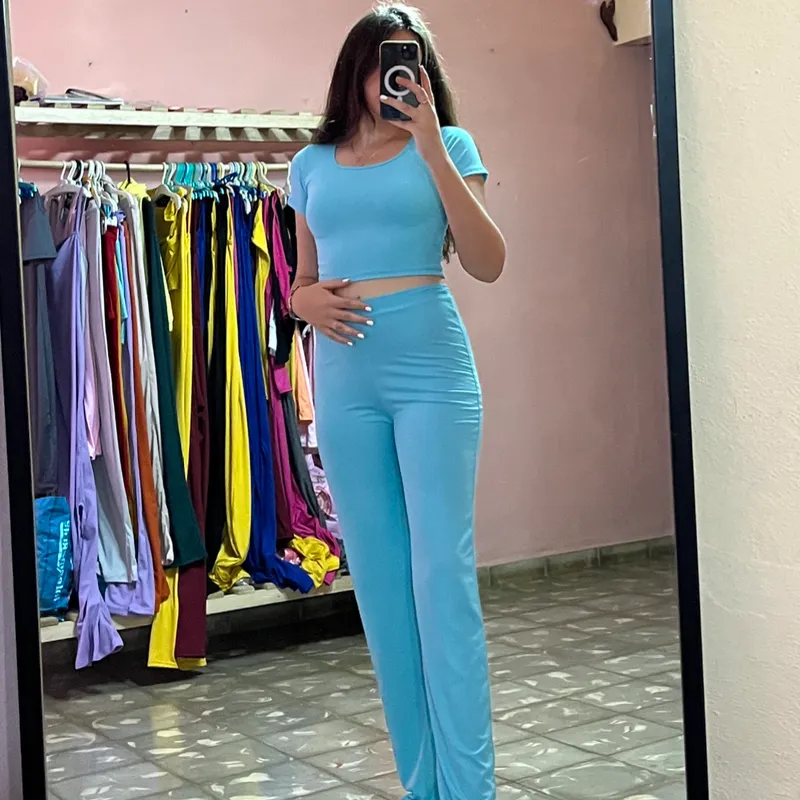 Conjunto de bulsa y pantalón