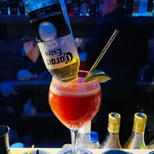 Michelada con cerveza Corona