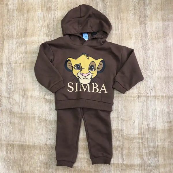 Conjunto marrón con Simba