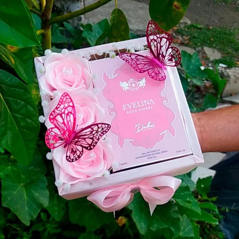 Caja con perfume