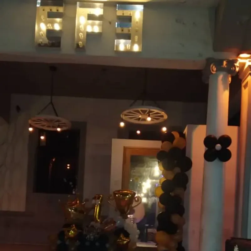 Decoraciones de Bares (SAFAERA en Bar EFE)