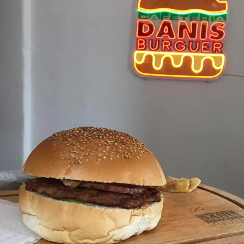 Especial de Res con Queso Amarillo