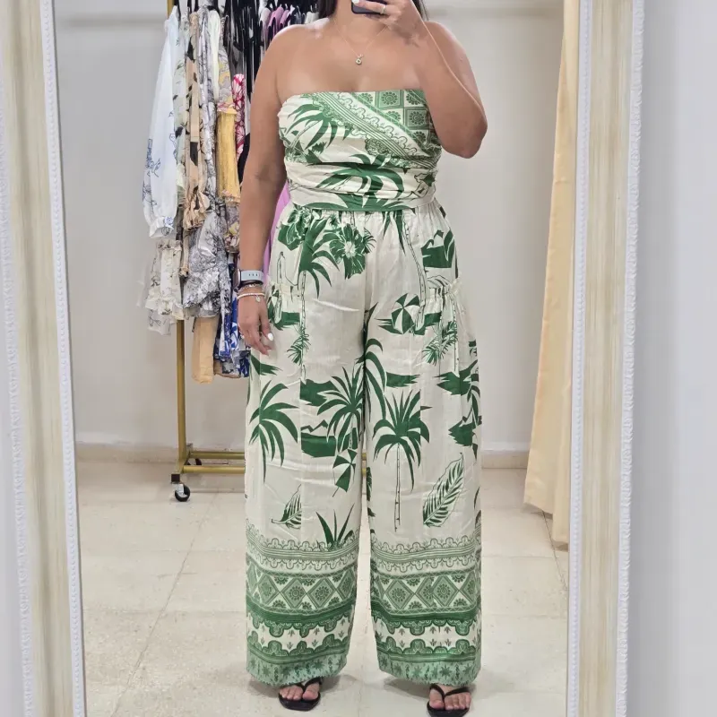 Set pantalon y top strapless estampado verde