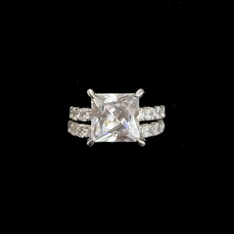 Anillo de compromiso 031