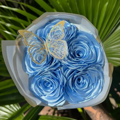 Ramo de 5 rosas eternas