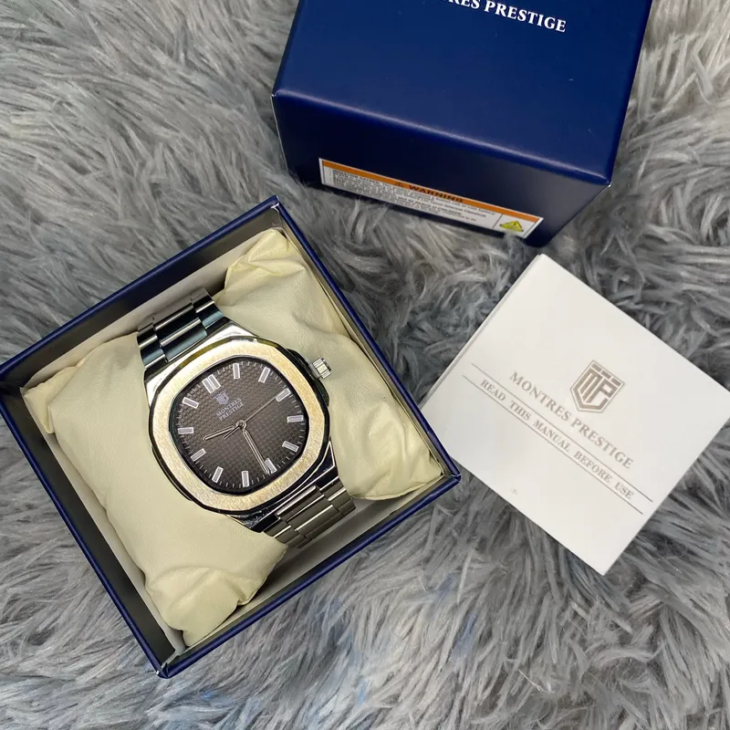 Montres Prestige 42 mm.