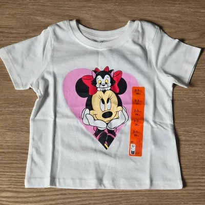 Pulover blanco de Minnie con corazón Rosado