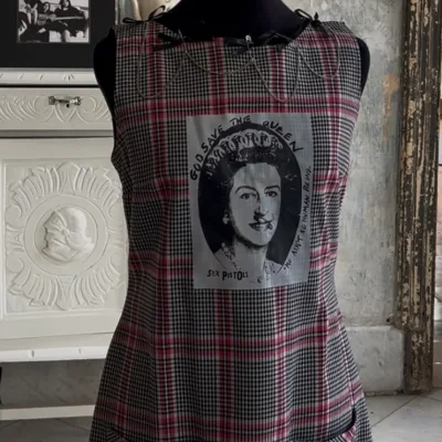 Vestido de cuadros God save the queen