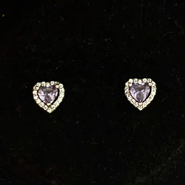 Arete de Corazón Piedra Morada