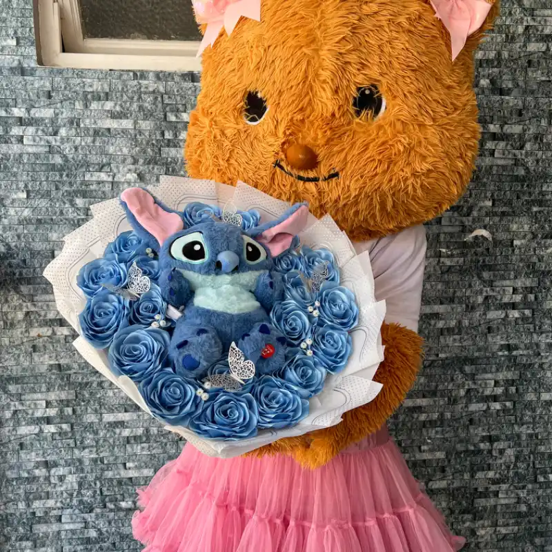 Ramo buchón con Stitch