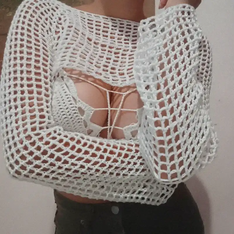 Cárdigan con blusa sencilla