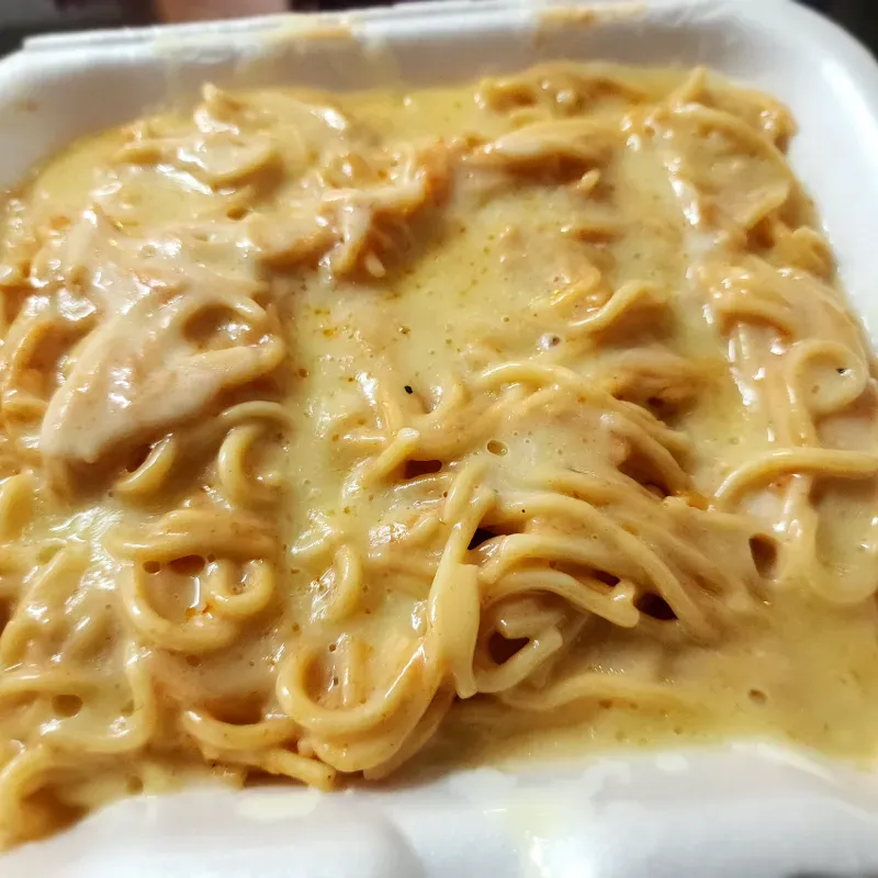 Espaguetis con  Queso Gouda