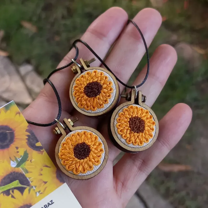 Colección "Girasoles" ( Disponibles en tienda "Conga" galería René Valdés)