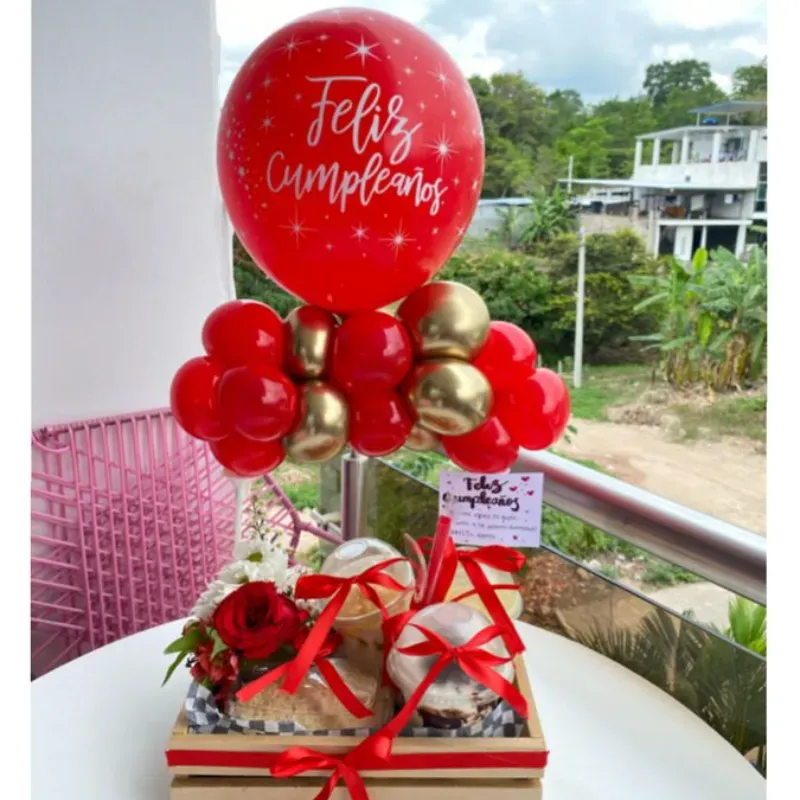 Caja con arco de globos