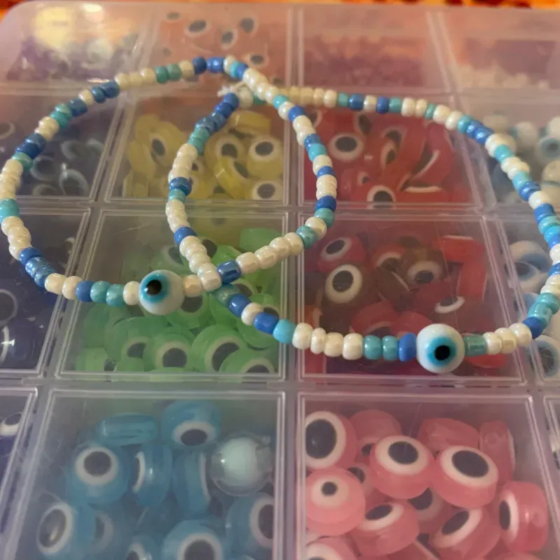 Pulsera de cuentas con ojo de cristal