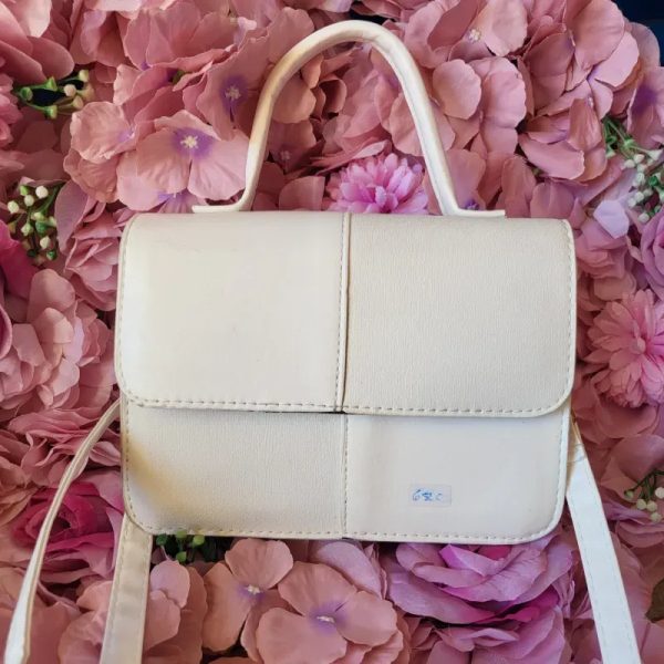 Cartera blanca