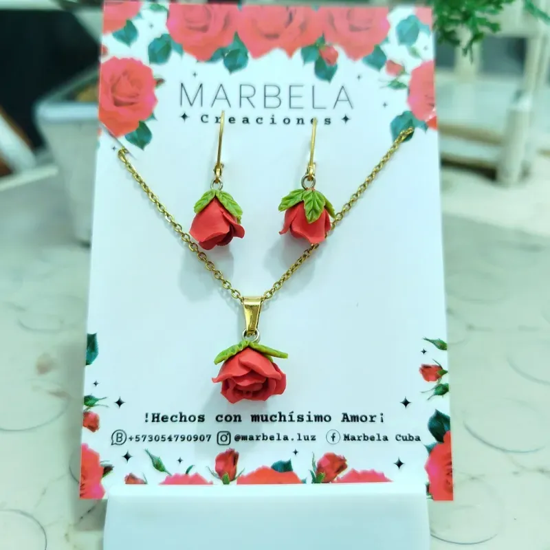 ✨Juego de collar y aretes de Botones Medianos✨