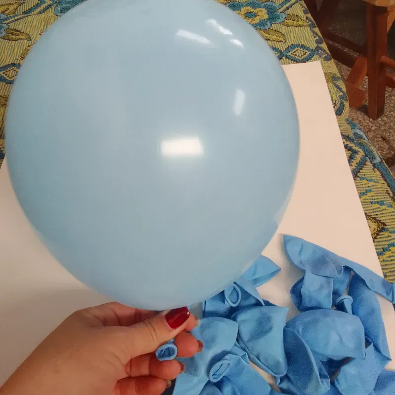 Globo azul claro 9"