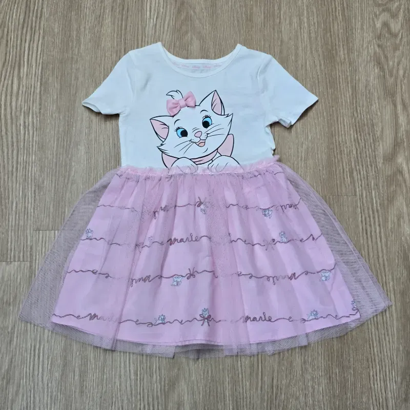 Vestido Rosado De la Gatita Marie