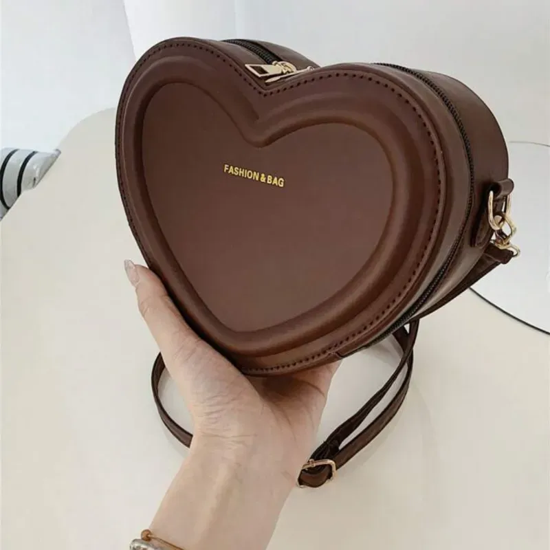 CARTERA EN FORMA DE CORAZÓN
