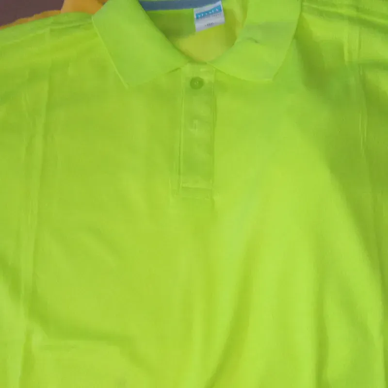 Pulover verde manzana con cuello