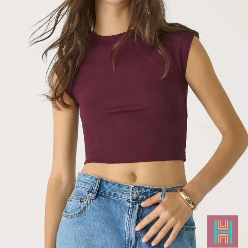 Camiseta básica ajustada crop rojo 0006