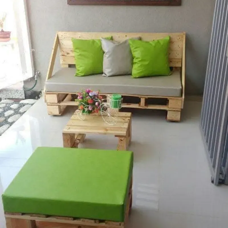 Juego de muebles de madera estilo rústico