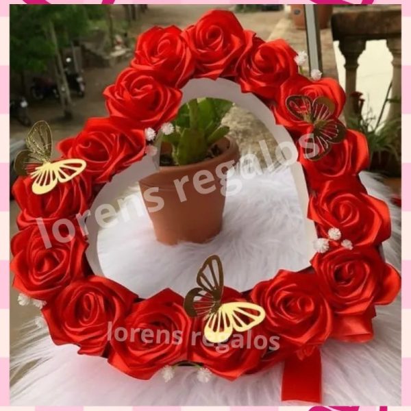 Silueta de corazón con flores