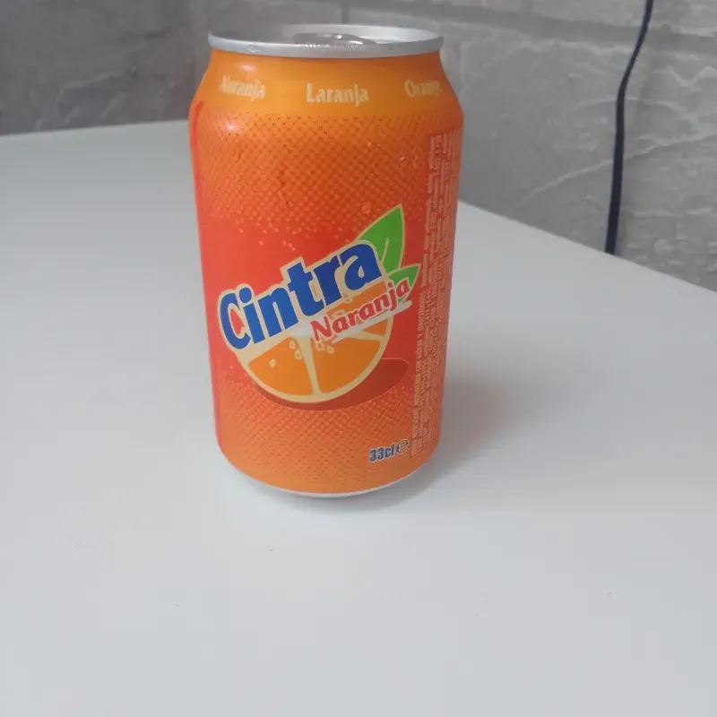 Refresco lata naranja