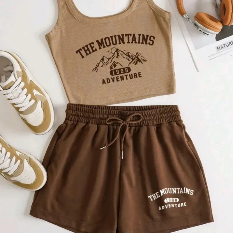  Conjunto de short y camiseta — Beige/ Marrón