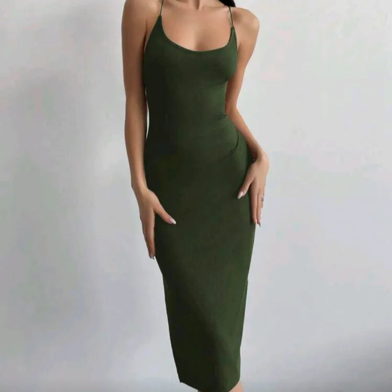 Vestido verde minimalista