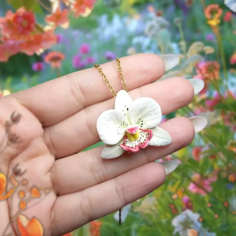 ✨ Cadena de Orquídeas Blanca✨