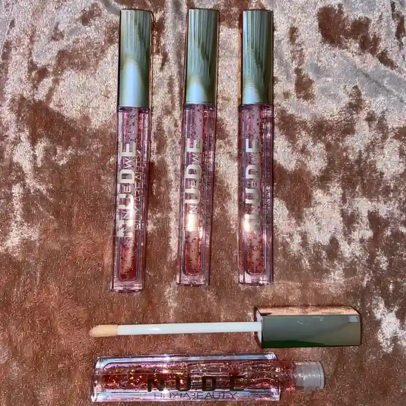 ✨Brillos lisos hincha labios✨